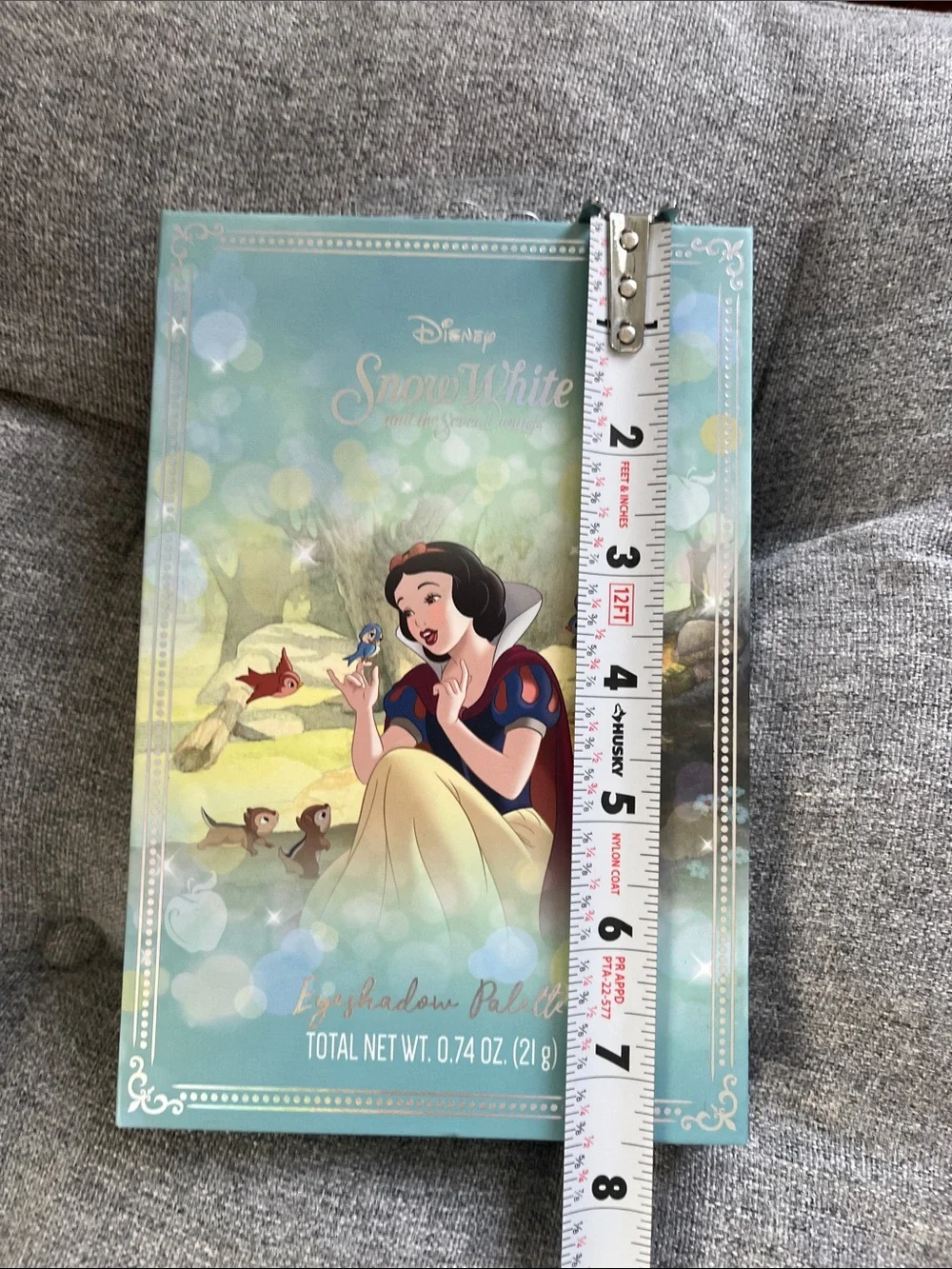 NEW!  Disney Snow White Makeup Palette — Teal, Blue, Red, Yellow Artwork